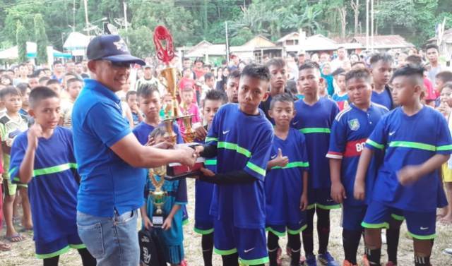 Turnamen Sepak Bola Kadisdik CUP KU-11 dan 12 Pertama di Bolmong Sukses Digelar