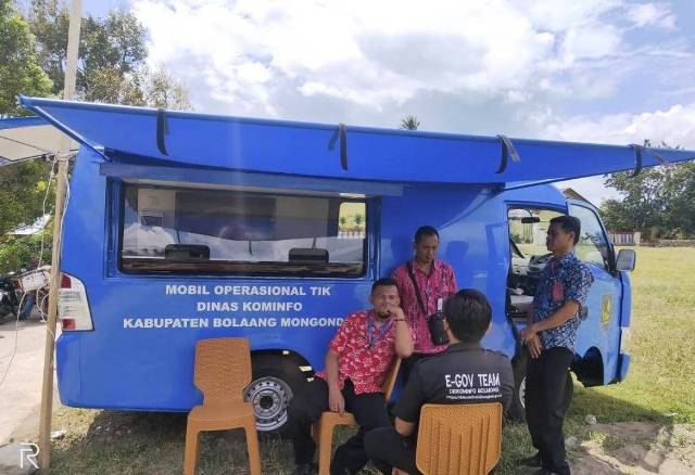 Mobil TIK Diskominfo Suport Jaringan Internet Saat Pelaksanaan Musrebang