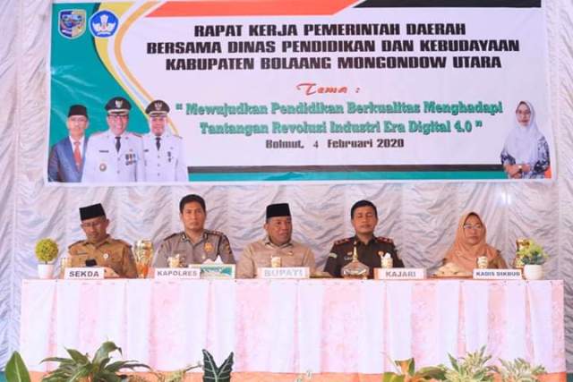Bupati Buka Rapat Kerja Pemda Bersama Dikbud Bolmut
