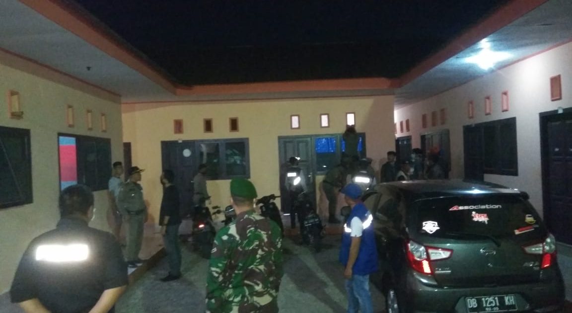 Dikeluhkan Warga Sekitar, Tim Gugus Tugas Covid-19 Amankan 8 Orang di Tempat Kos di Kampung Baru