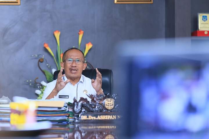 Sekda Bolmut Mengikuti Vicon Bersama KASN