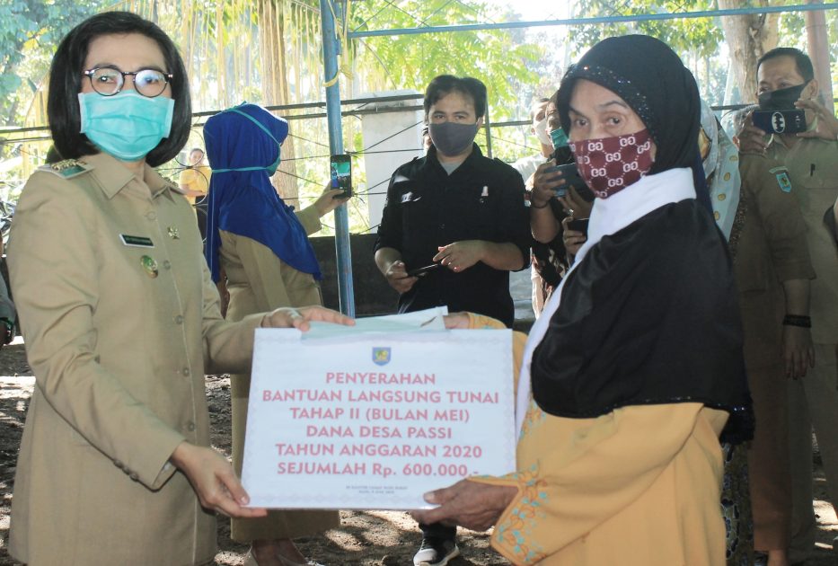 Baru Dua Desa di Bolmong Salurkan BLT Dandes Tahap Lima