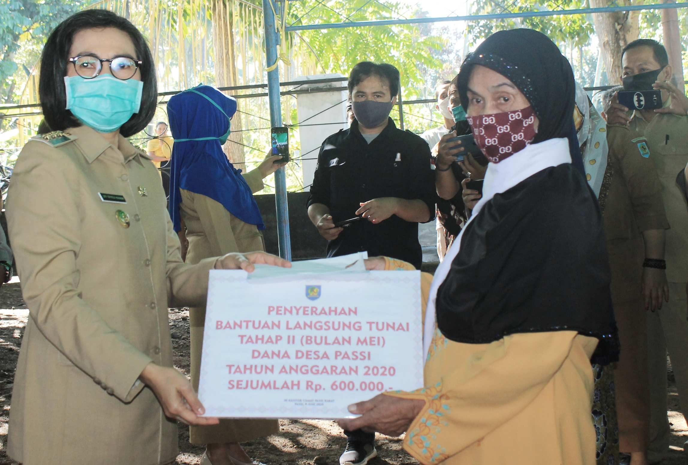 Baru Dua Desa di Bolmong Salurkan BLT Dandes Tahap Lima