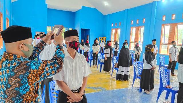 KPU Lantik Anggota PPS se-Kabupaten Buol dengan Mengikuti Protokol Kesehatan