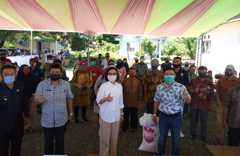 Hari Ini, Pemkab Bolmong Kembali Serahkan Bantuan Tahap Dua di Tiga Kecamatan
