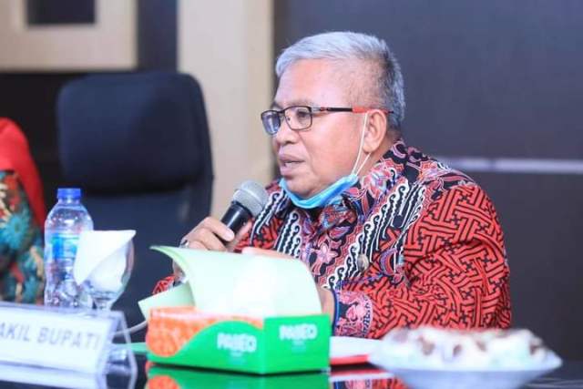 Wabup Bolmut Buka Sosialisasi Awal Penerapan Perda Tentang Retribusi Daerah