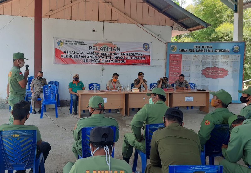 Linmas Kelurahan se-Kotamobagu Dibekali Pelatihan Penanggulangan Bencana