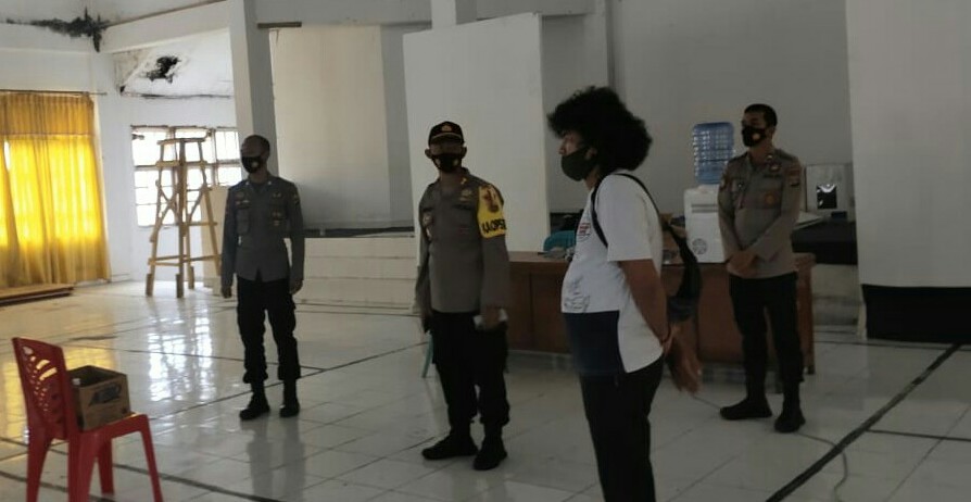 Kapolres Buol Pantau Keamanan Logistik Pemilu di Kantor KPU