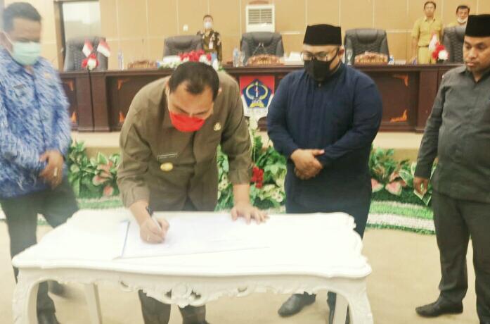 DPRD Boltim Gelar Rapat Paripurna Ranperda Tentang APBD Tahun 2021