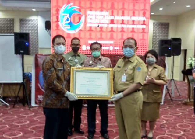 Pemkot Kotamobagu dapat Penghargaan dari Dirjen HAM