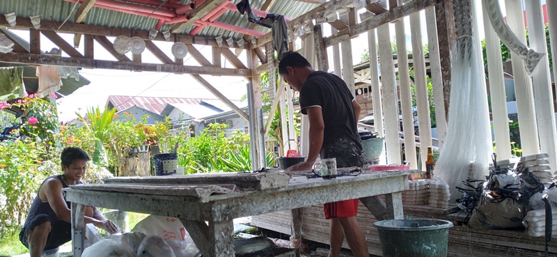 Usaha Pembuatan Profil Gipsum Menjadi Berkah Bagi Melky