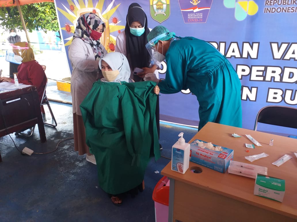 Setelah Divaksin, Ketua DPRD Buol Bilang Begini