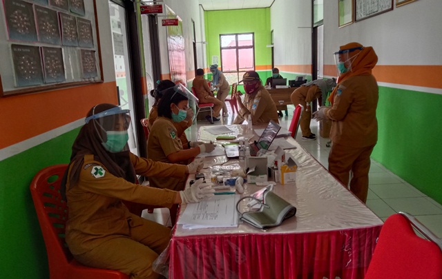 Puskesmas Pinolosian Lakukan Vaksinasi Tahap Dua