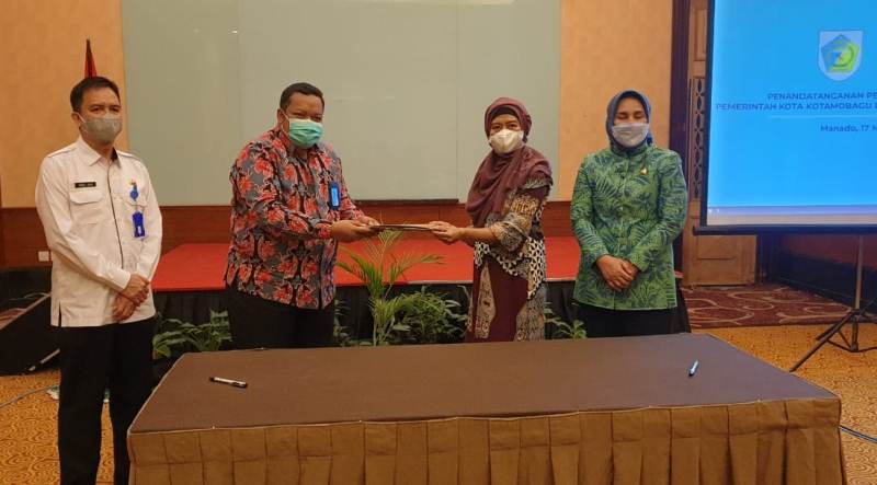 Tingkatkan Kualitas Pelayanan Kesehatan, Pemkot Kotamobagu Kerja Sama dengan PT. Kimia Farma