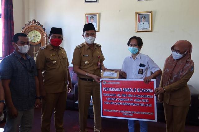 108 Pelajar dan Mahasiswa Terima Manfaat CSR dari PT JRBM