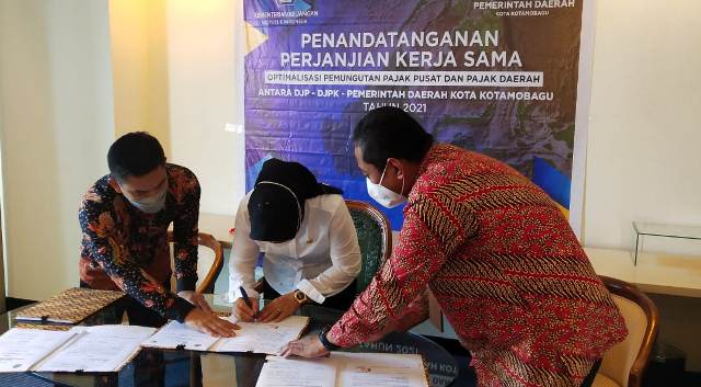 Wali Kota Tandatangani Kerja Sama Keterbukaan Informasi Data Wajib Pajak