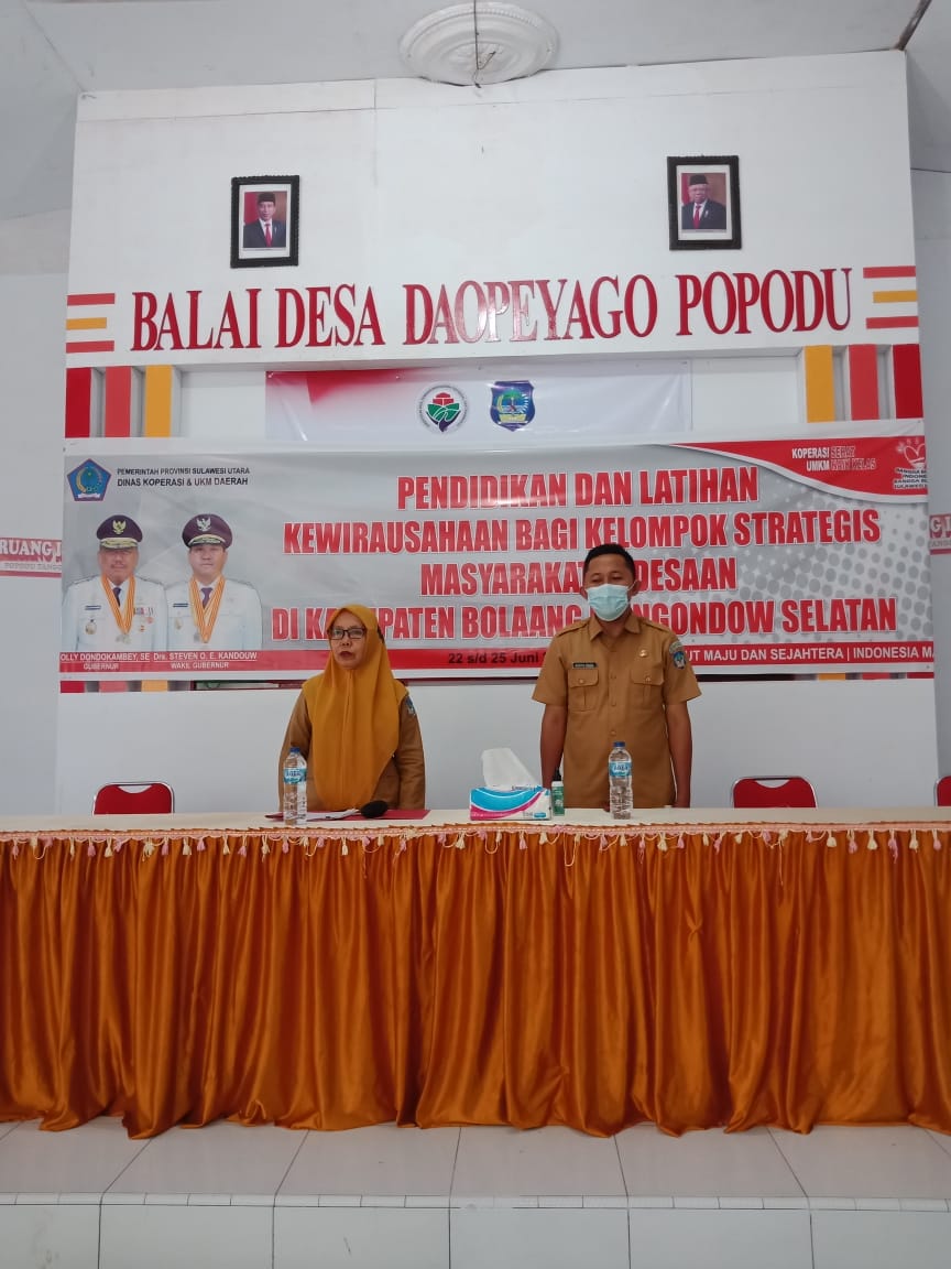 Disperindagkop dan UKM Bolsel, Gelar Pelatihan Pendidikan dan Kewirausahaan Kelompok Strategis Masyarakat Pedesaan