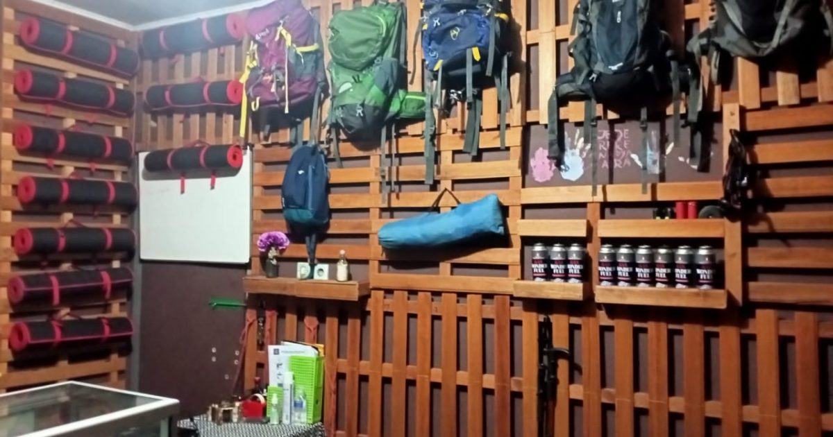 Mau Cari Rental Alat Mendaki Atau Peralatan Camping, Langsung Aja Cek ke Jr Adventure di Sinindian