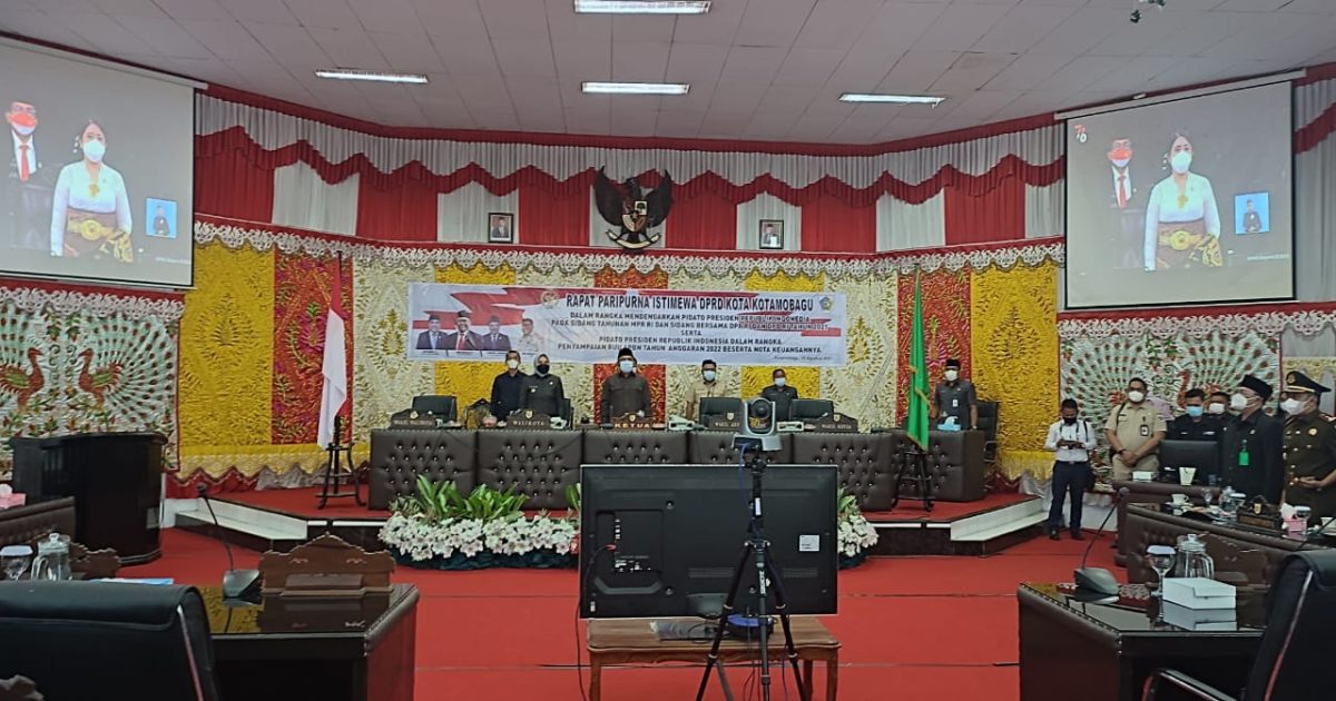 Wali Kota Tatong Bara Hadiri Rapat Paripurna Istimewa DPRD Kotamobagu