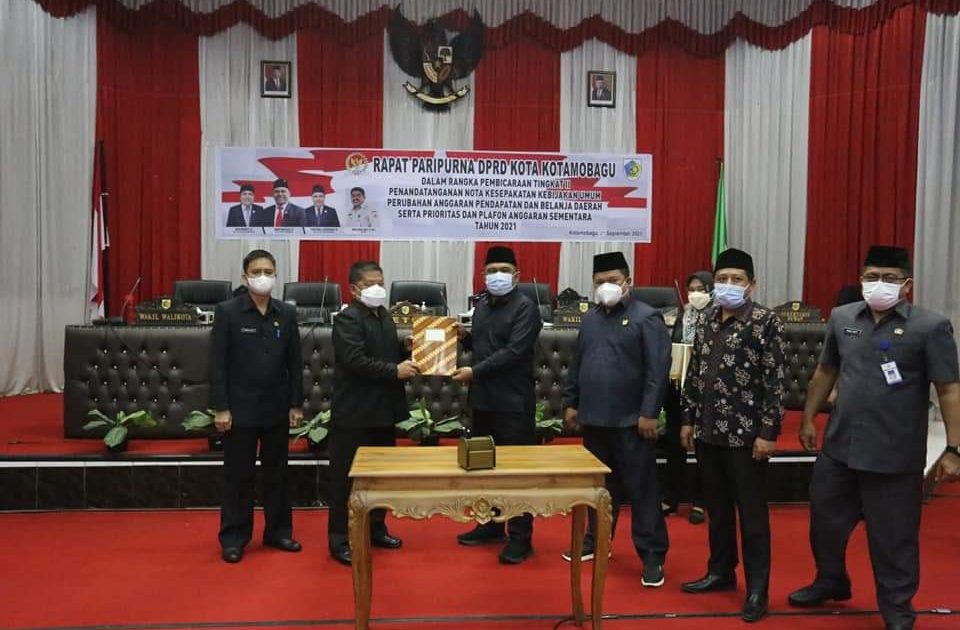 Wakil Wali Kota Nayodo Koerniawan Hadiri Rapat Paripurna KUPA-PPAS DPRD Kotamobagu