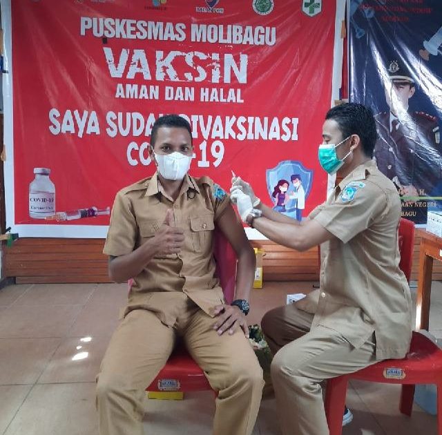 Pemerintah Desa Tangagah Laksanakan Vaksinasi Tahap 1 dan 2