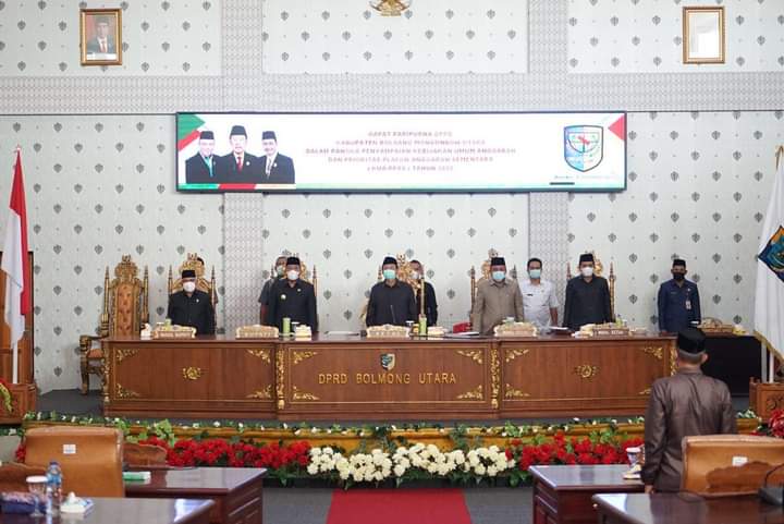 Bupati Bolmut Hadiri Rapat Paripurna Rancangan KUA-PPAS Tahun 2022