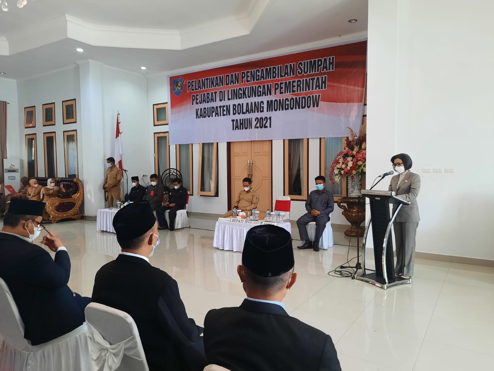 Yasti: Silahkan Laporkan ke Saya, Jika Ada Pejabat Mengambil Hak Bawahan