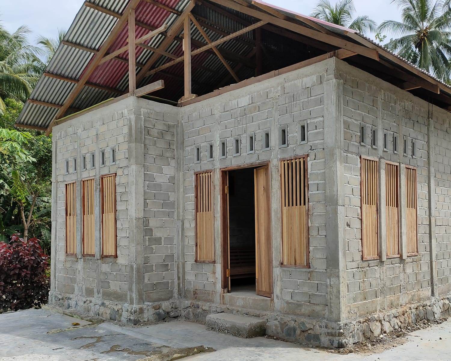 160 Penerima BSPS di Bolsel Keluhkan Lambatnya Penyaluran Upah Tukang untuk Tahap I