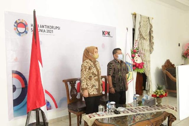 Wali Kota dan Wakil Walikota Kotamobagu Ikuti Peringatan Hari Anti Korupsi Sedunia