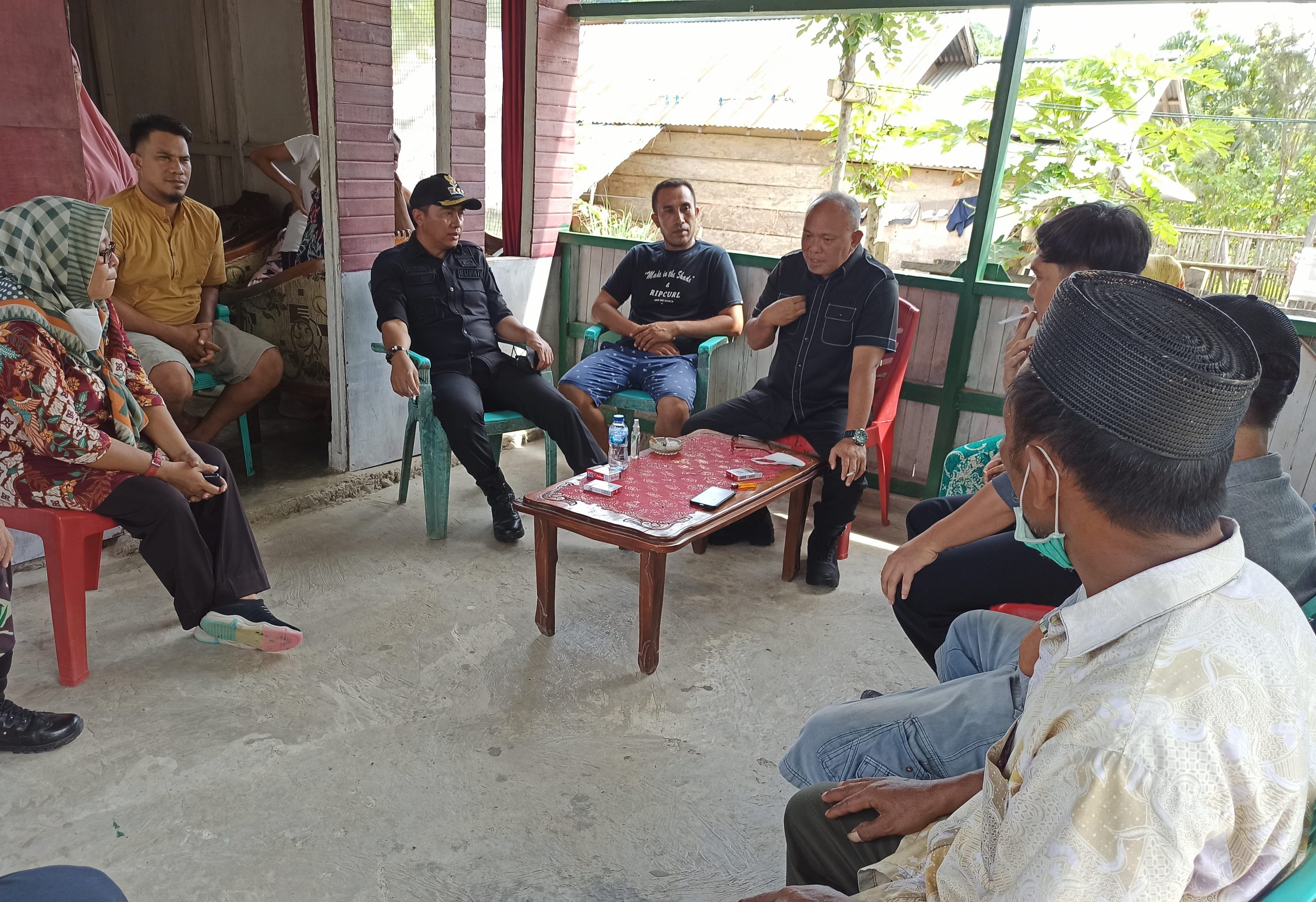 Bupati Boltim Terima Curhatan Warga Panang Kotabunan