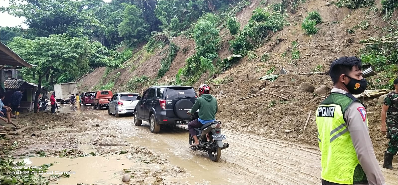 Longsor Desa Komangaan, Petugas Masih Terapkan Sistem Buka Tutup