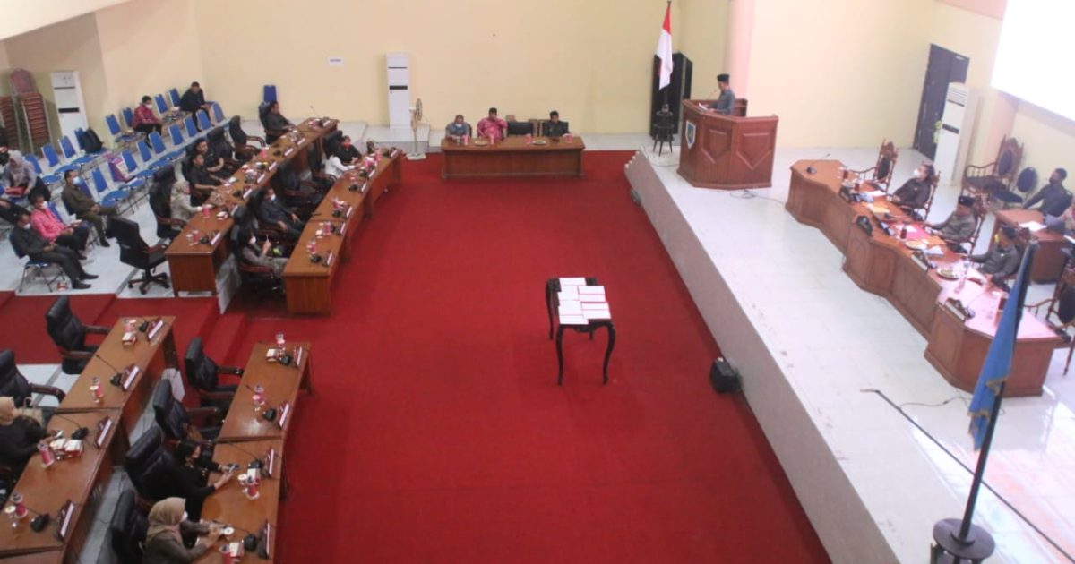 DPRD Bolmong Sukses Paripurnakan Ranperda APBD 2022 dan Ranperda BMD