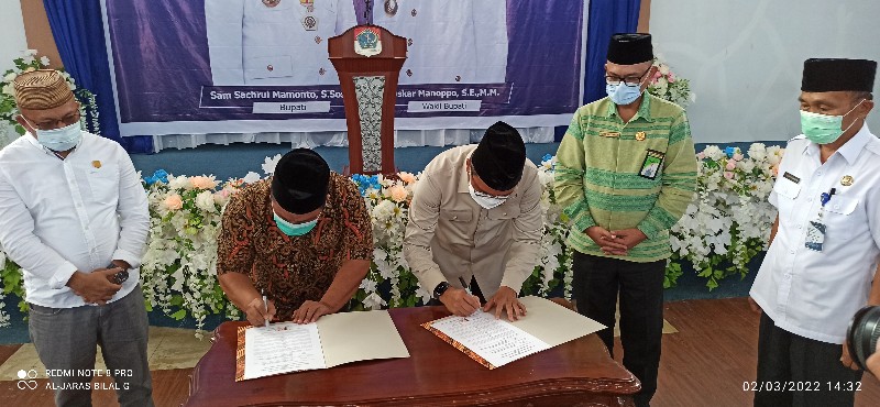 Bupati Boltim Tandatangani Kerjasama Dengan Pondok Pesantren Miftahul Khoir Tebuireng VII Buyat