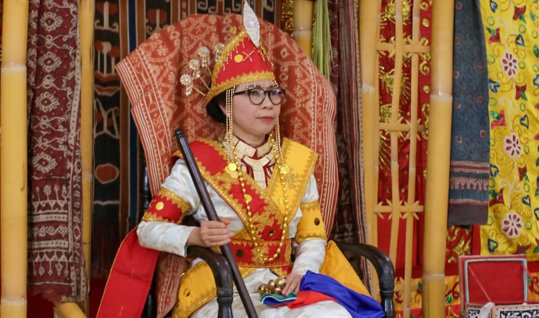 Bupati Bolmong Diberikan Gelar Adat Sebagai 'Bogani KI Yasti'