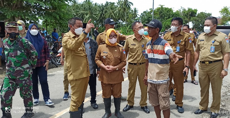 Bupati Boltim Tinjau Lokasi Bencana Banjir di Motongkad