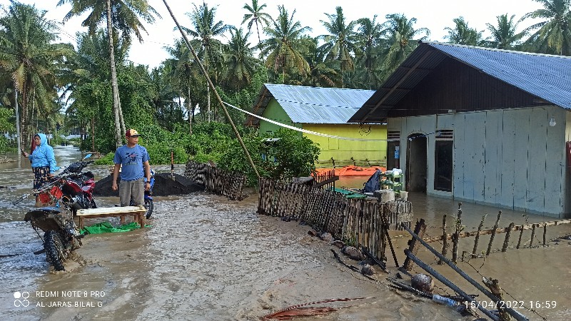 Besok, Pemdes Buyat Satu Salurkan Bantuan Bagi Warga Terdampak Banjir