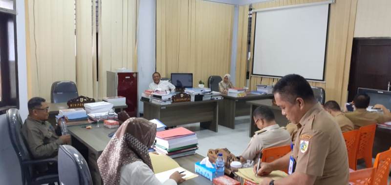 Komisi I DPRD Kota Kotamobagu Gelar RDP Bersama Seluruh Camat