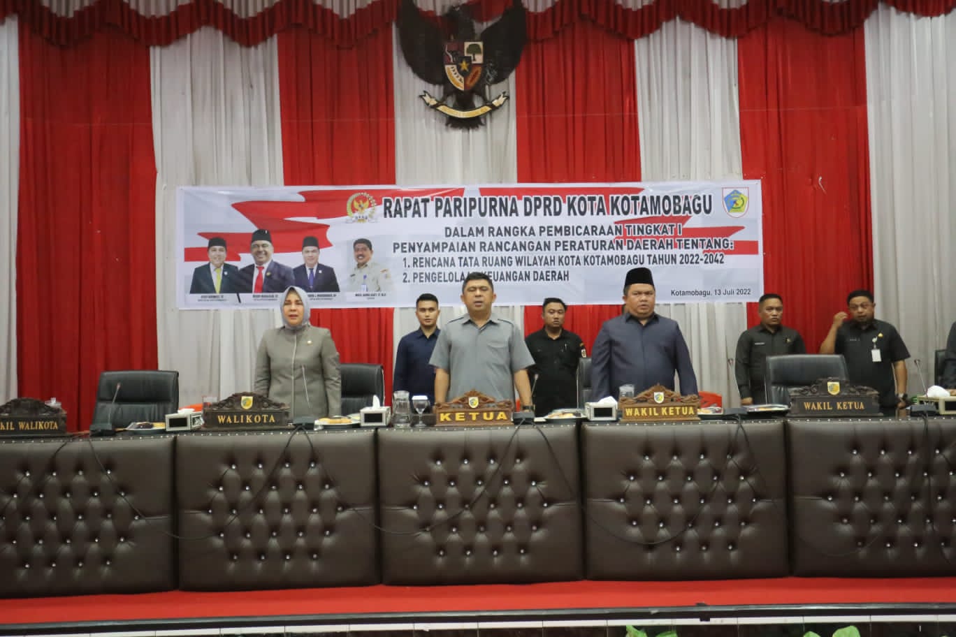 DPRD Kota Kotamobagu Paripurnakan Dua Ranperda untuk Dibahas ke Tingkat Selanjutnya