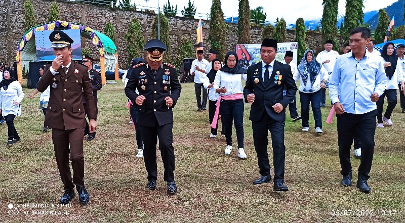 Dana-dana dan Masamper Meriahkan Peringatan Hari Bhayangkara ke-76 di Boltim