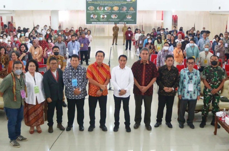 Bupati Boltim Hadiri Pembukaan Internasional Symposium of Jurnal Antropologi