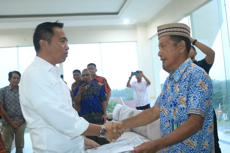 Idris Paputungan Jabat Plh Camat Kotabunan