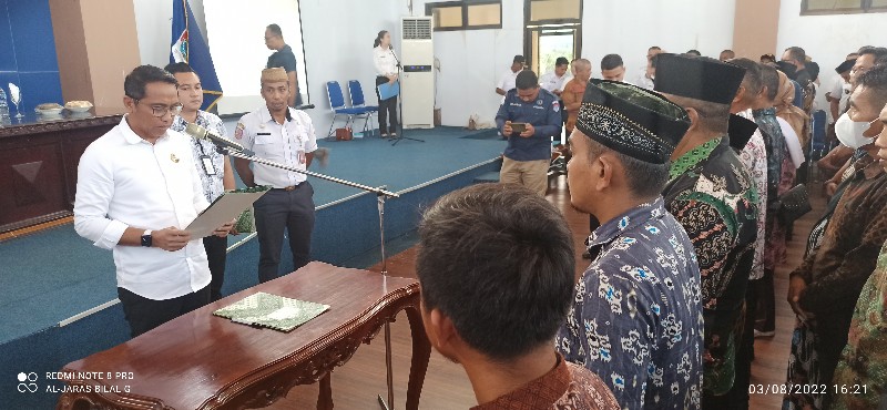 Bupati Boltim Lantik Ketua dan Anggota BPD