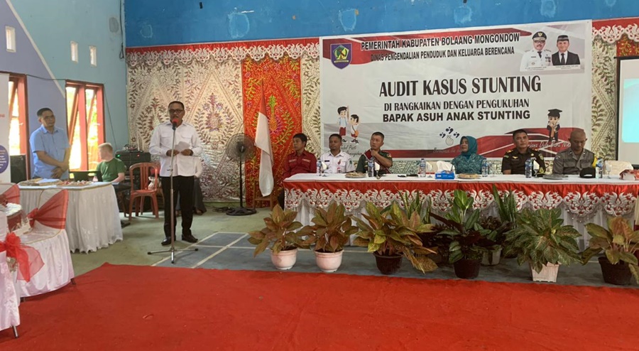 Audit Kasus Stunting di Bolmong, Pj Bupai Limi Mokodompit Kukuhkan Bapak Asuh Anak Stunting
