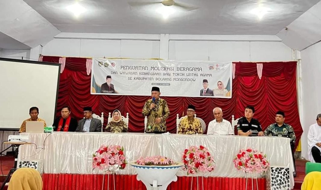 Pembukaan Kegiatan Moderasi Beragama, Kakan Kemenag Bolmong Shabri Bora Dampingi Kakanwil