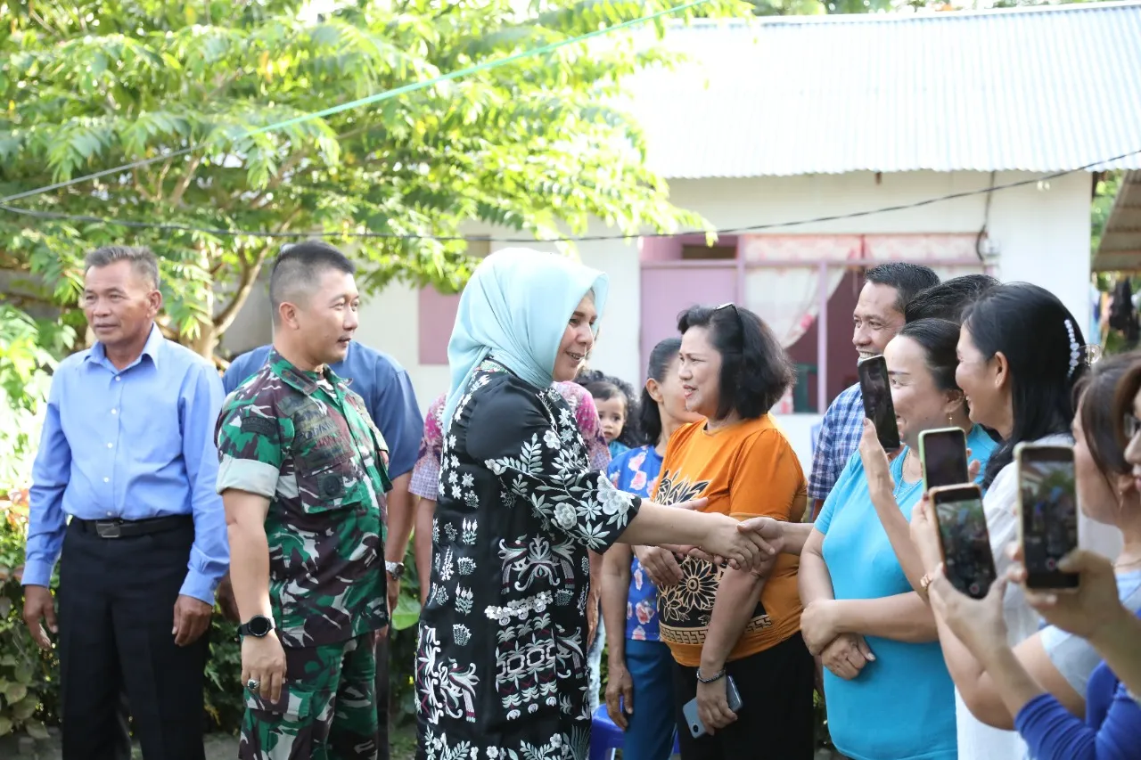Wali Kota Kotamobagu Tatong Bara Gelar Safari Natal