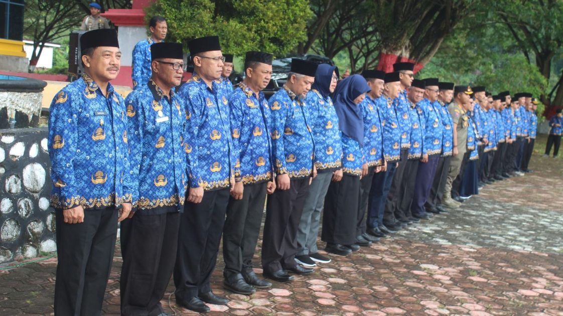 Pj Bupati Buol Muchlis menekankan disiplin kepada Aparatur Sipil Negara (ASN) di lingkup Pemkab Buol.