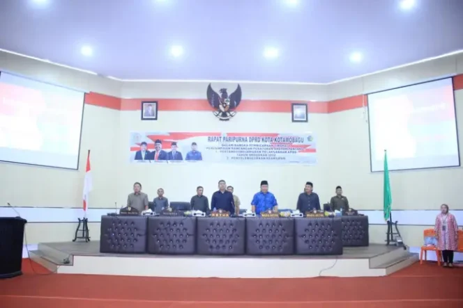Wawali Hadiri Paripurna Penyampaian Ranperda Pertanggungjawaban APBD Kotamobagu 2022