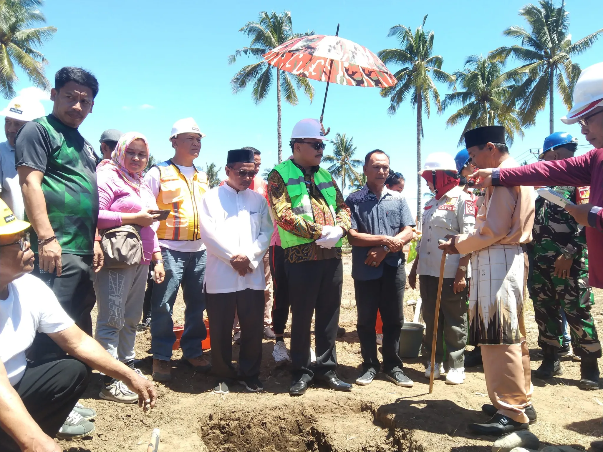 Pesan Bupati Limi Usai Letakan Batu Pertama Pembangunan Gedung Perpustakaan