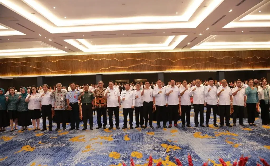 Penjabat Walikota Asripan Nani Ikuti Rapat Koordinasi dan Evaluasi Tim Percepatan Penurunan Stunting se-Sulut