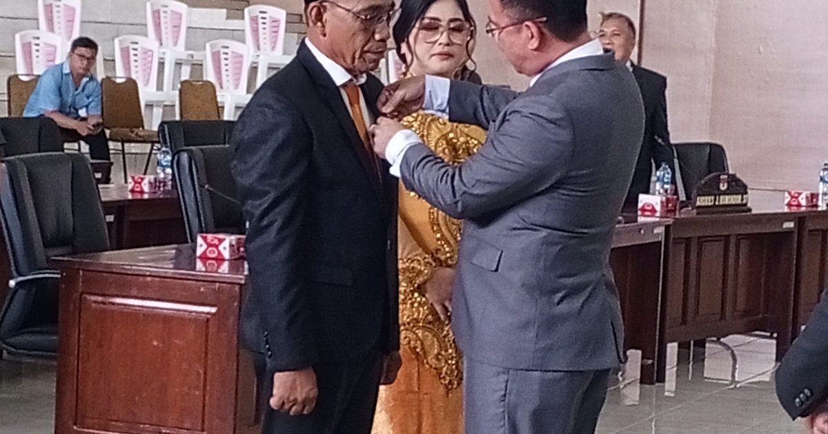 Setelah menunggu setahun lebih dua bulan akhirnya Dolly J Tampemawa dilantik melalui PAW ( Pergantian Antar Waktu ) menggantikan almarhumah ibu Jenny J Tumbuan yg meninggal dunia pada bulan Nopember tahun 2022 Seperti diketahui pergantian antar waktu ini adalah untuk menyelesaikan mas bakti anggota dewan periode 2019 - 2024 yang tengah berlangsung saat ini Ketika di wawancara Dolly J Tampemawa mengatakan bahwa dirinya akan menjalankan tugasnya dengan sebaik baiknya untuk kepentingan rakyat dapilnya Dirinya akan berusaha semaksimal mungkin untuk melakukan tugasnya sebagai wakil rakyat sampai masa bakti selesai. Sumber : DL